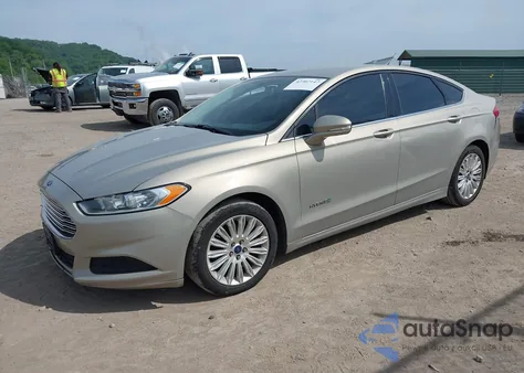 2015 Ford Fusion Hybrid Se из США, поврежденный, VIN 3FA6P0LU6FR266254